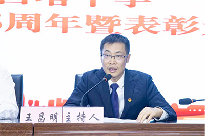 青春心向党建功新时代 四川省南充市白塔中学召开纪念五四运动105周年暨表扬大会882.png